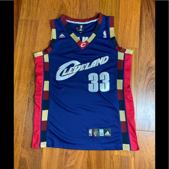 shaq cleveland jersey